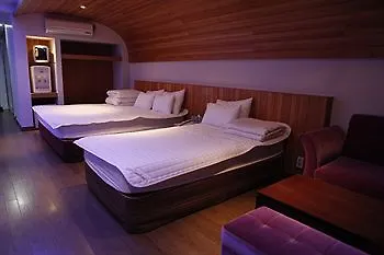 Stay 7 B&W Hotel Busan