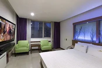Stay 7 B&W Hotel Busan